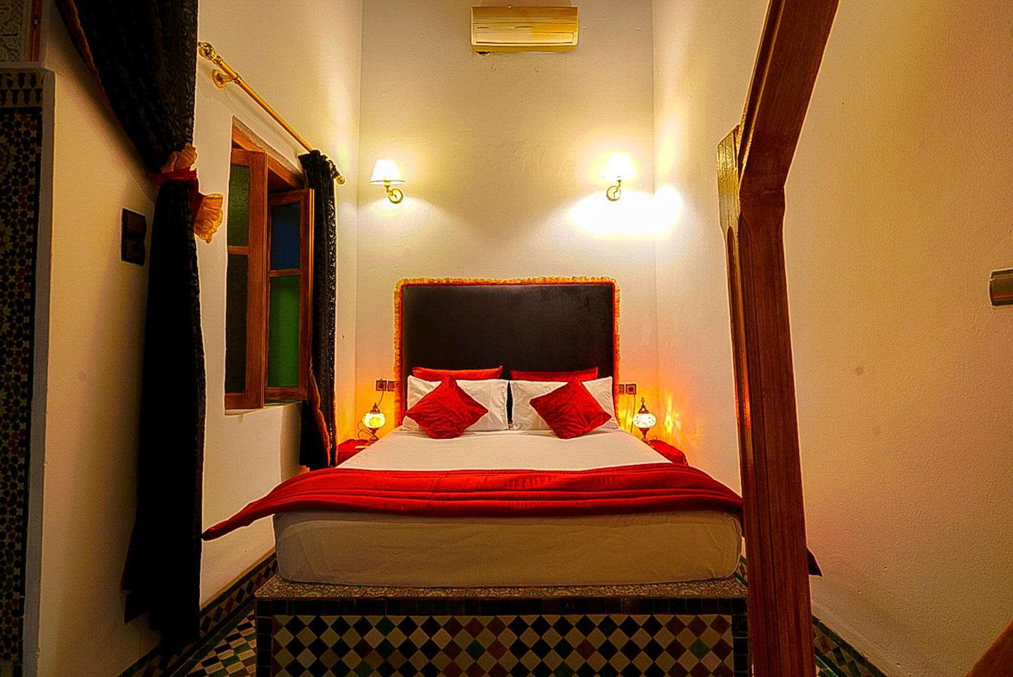 Riad Sahraui Fès Exteriör bild